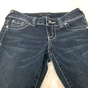 Maurices Blingy Pocket Cropped Jeans. Size Small.